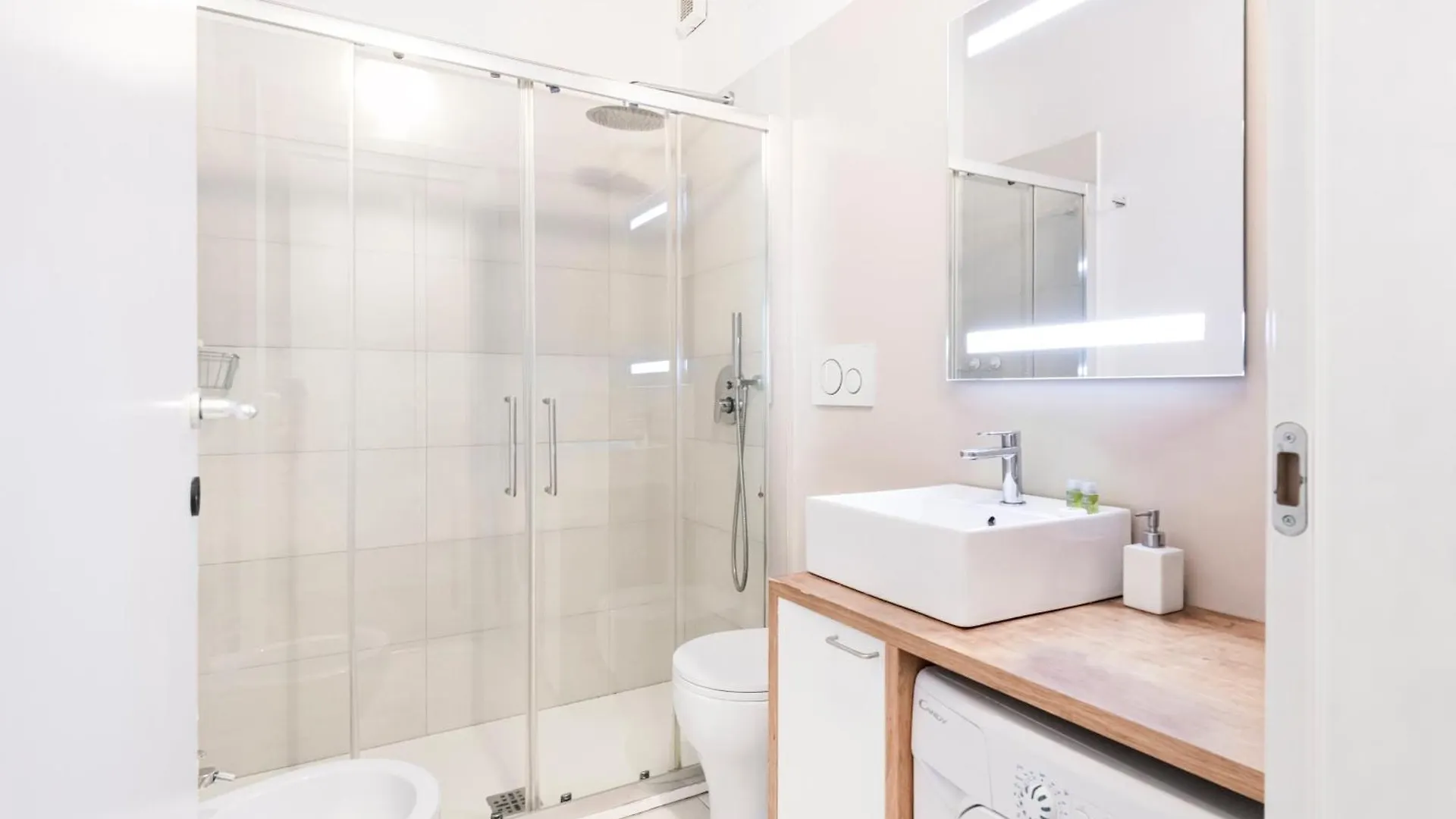 The Magnificent Apartment Milan